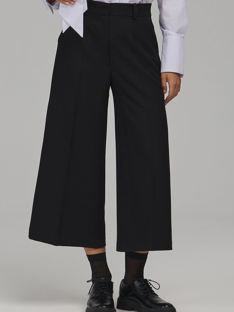  Women trousers model 230987 Nife 