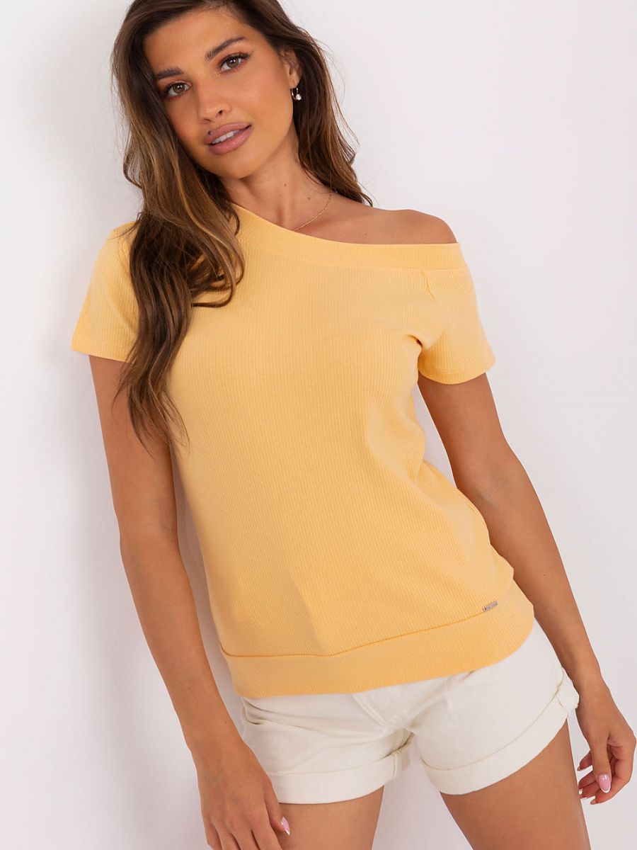  Blouse model 183526 Relevance 