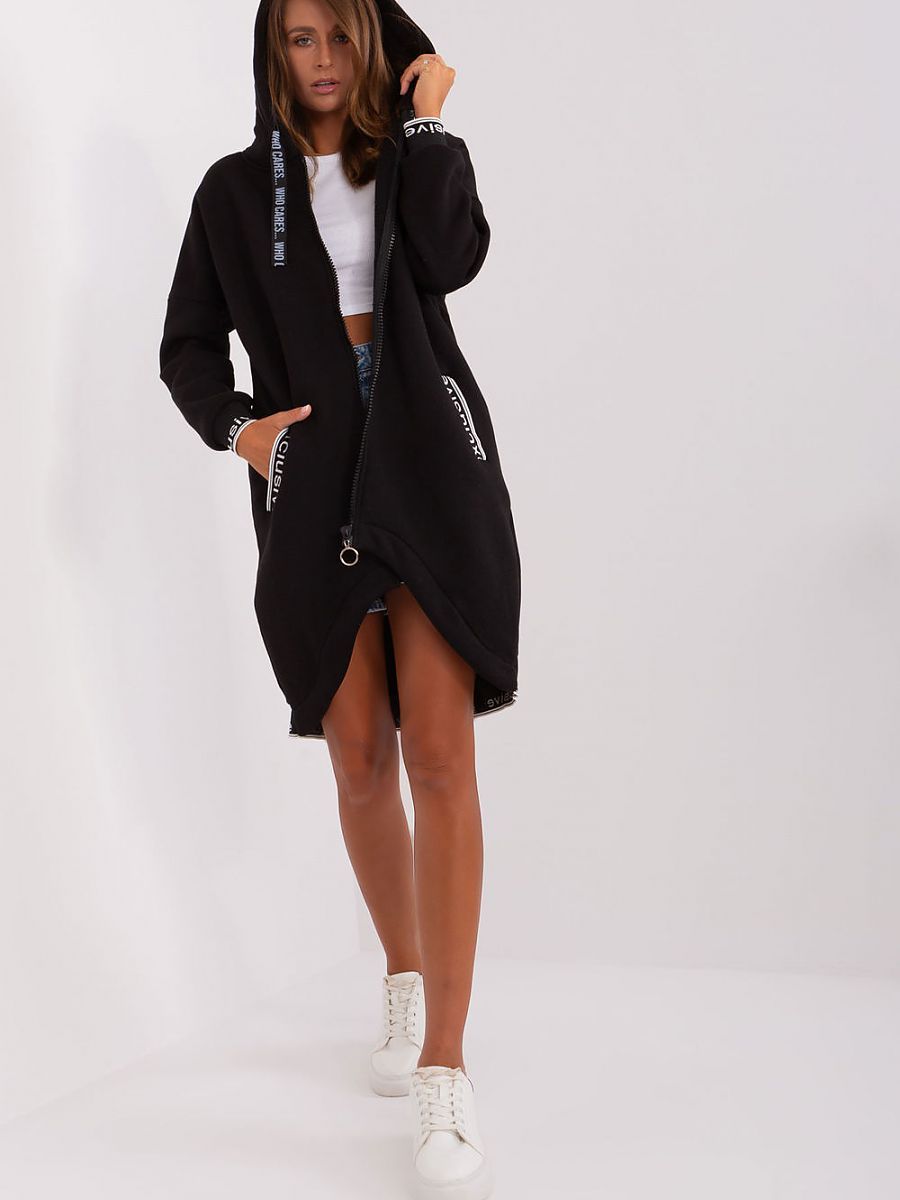  Sweatshirt model 185934 Relevance 