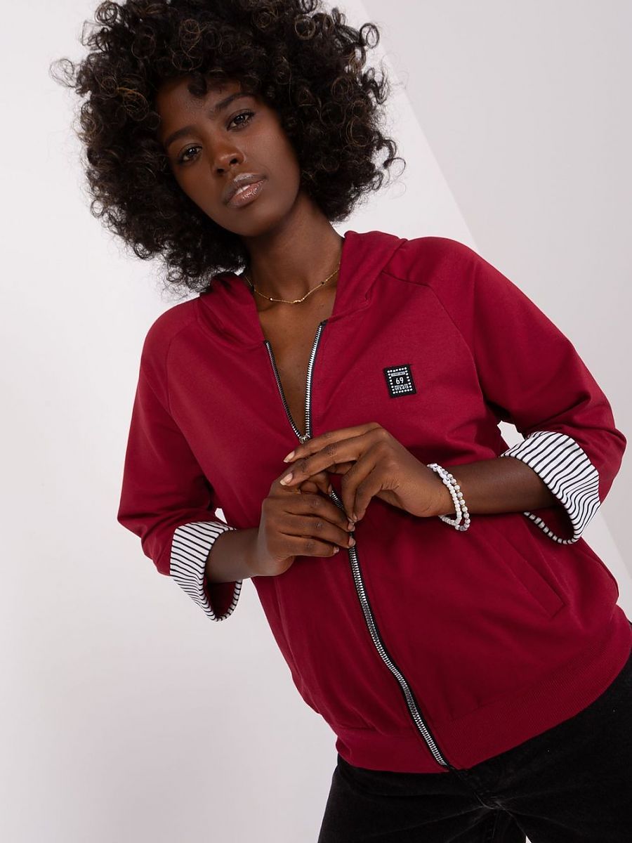  Sweatshirt model 185942 Relevance 