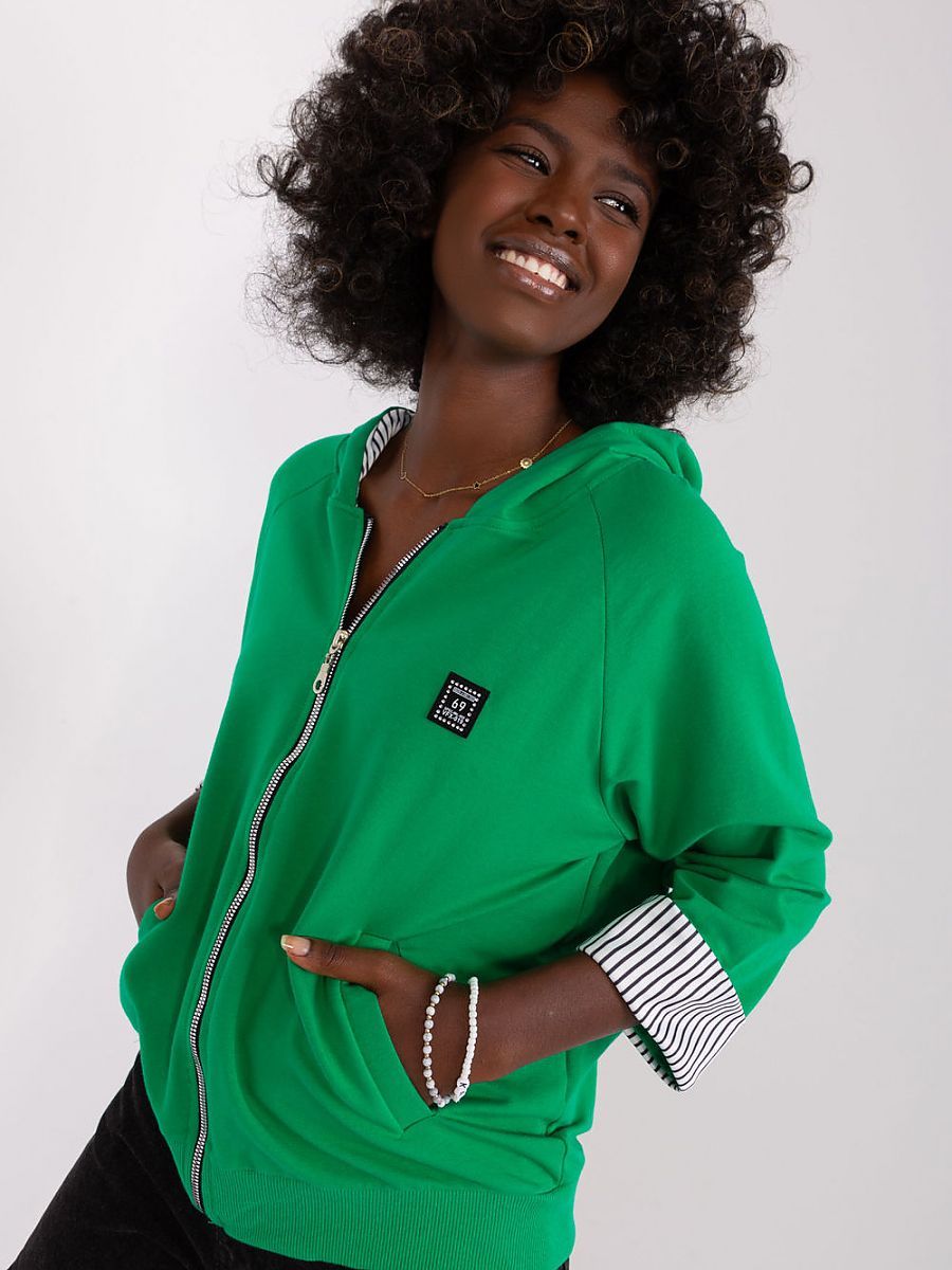 Sweatshirt model 185943 Relevance 