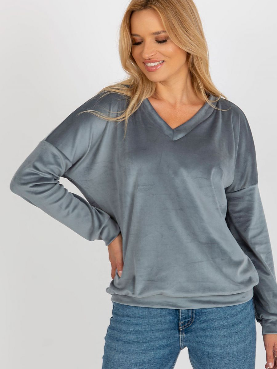  Sweatshirt model 185953 Relevance 