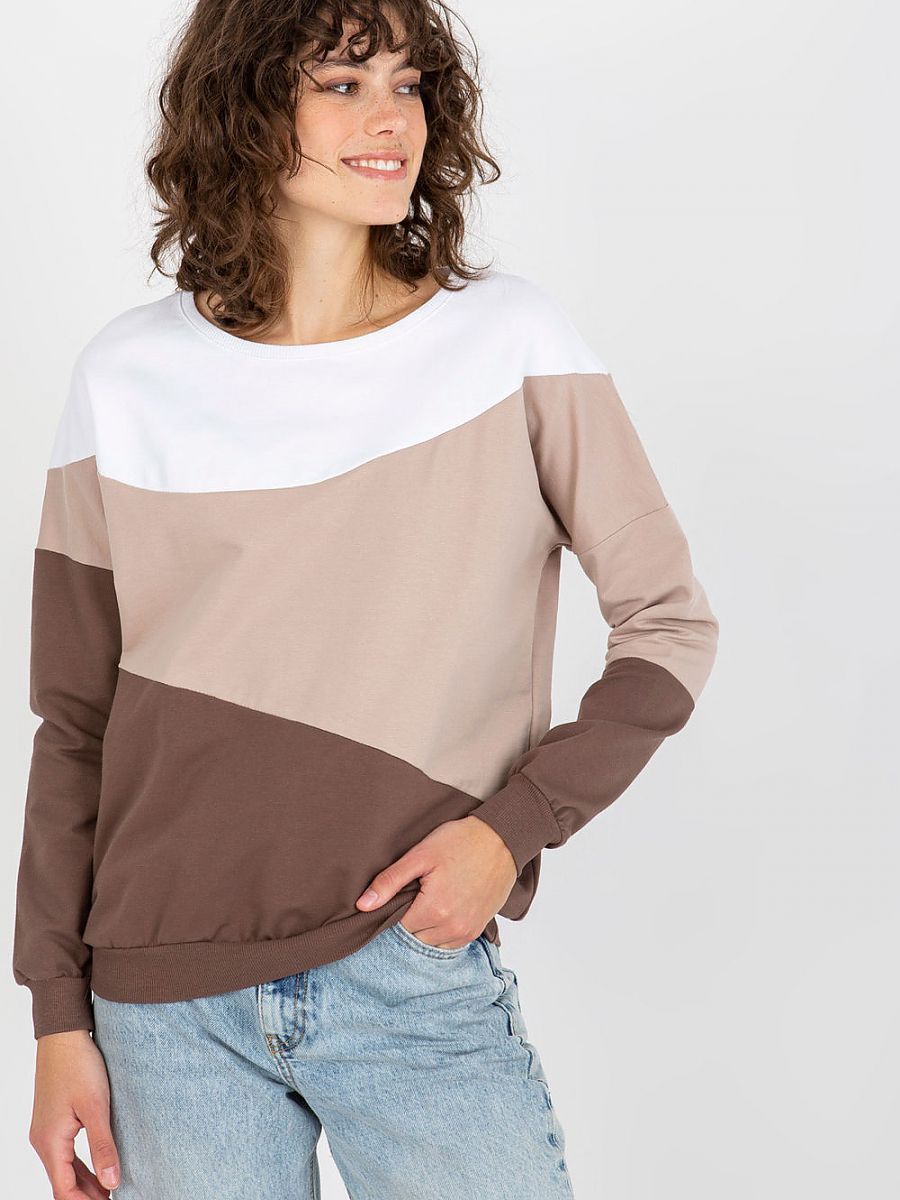  Sweatshirt model 185962 Relevance 