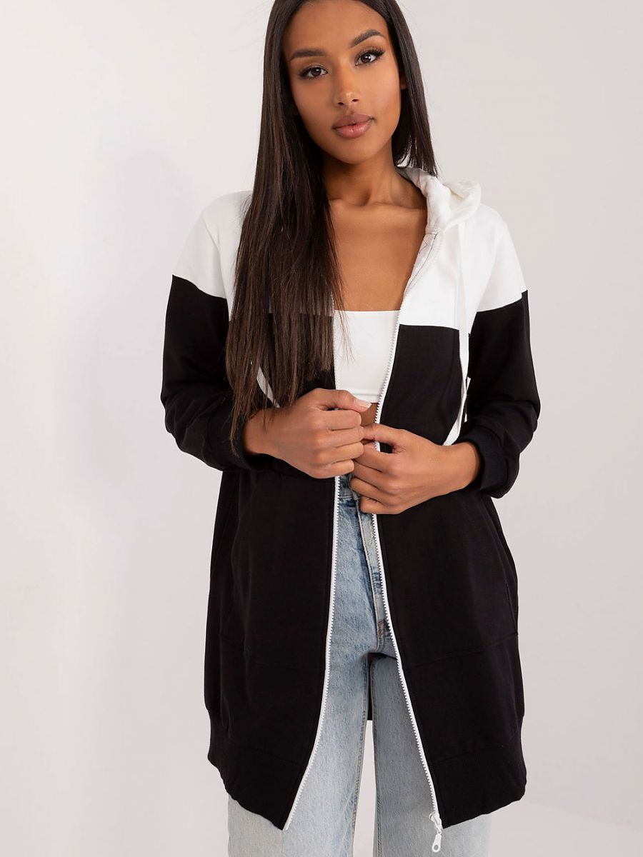  Sweatshirt model 197074 Relevance 