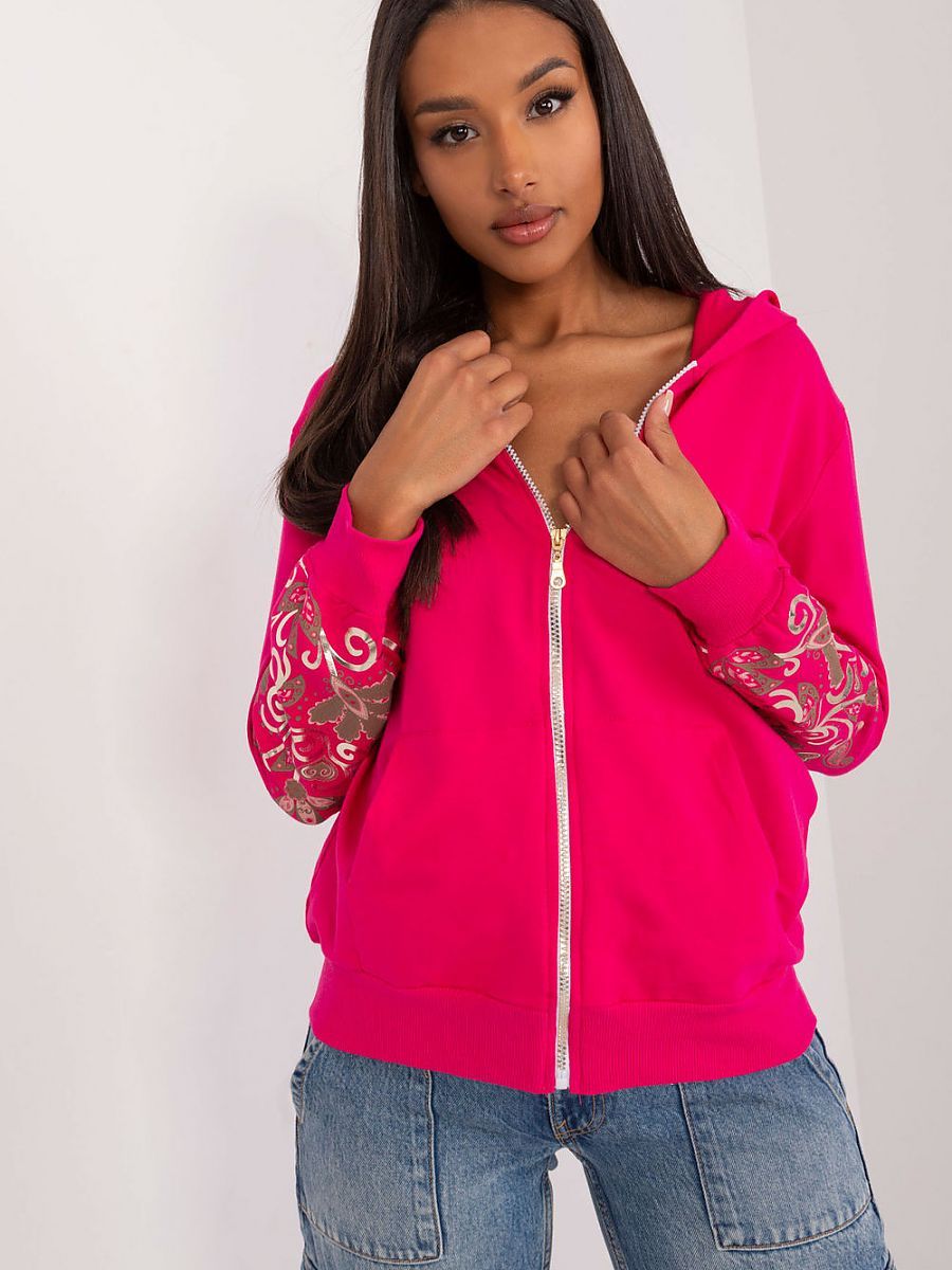  Sweatshirt model 197079 Relevance 