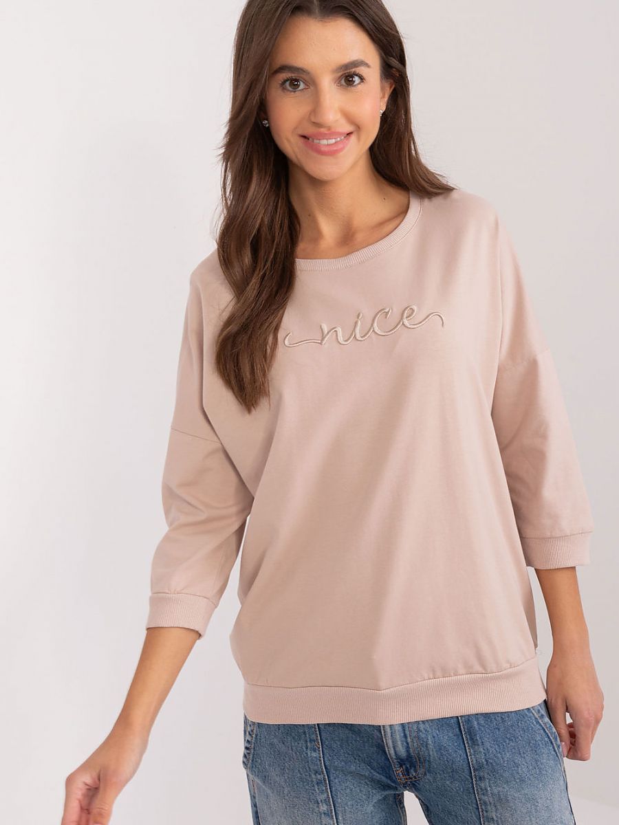  Sweatshirt model 197452 Relevance 