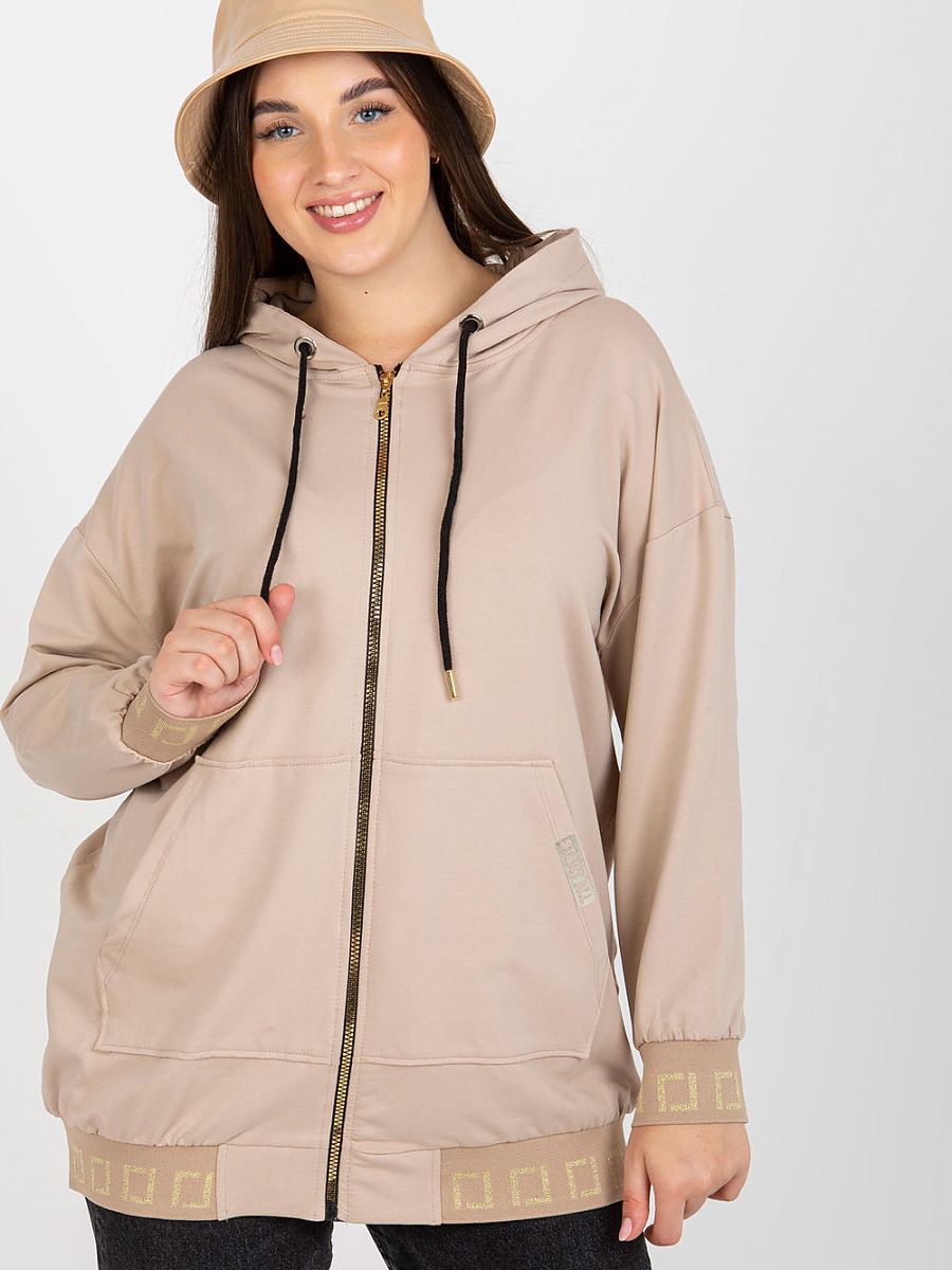  Plus size sweatshirt model 197475 Relevance 