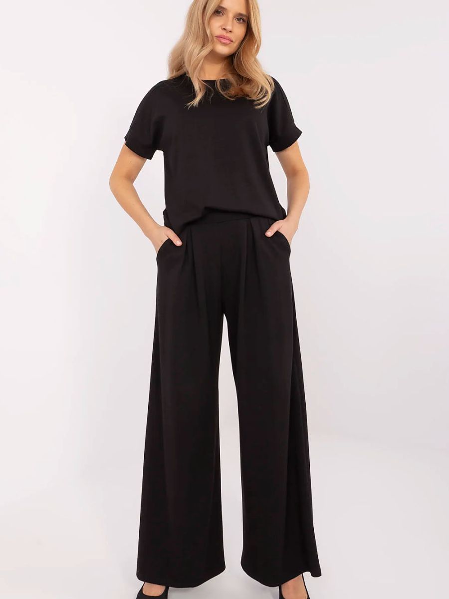  Tracksuit trousers model 209835 Relevance 