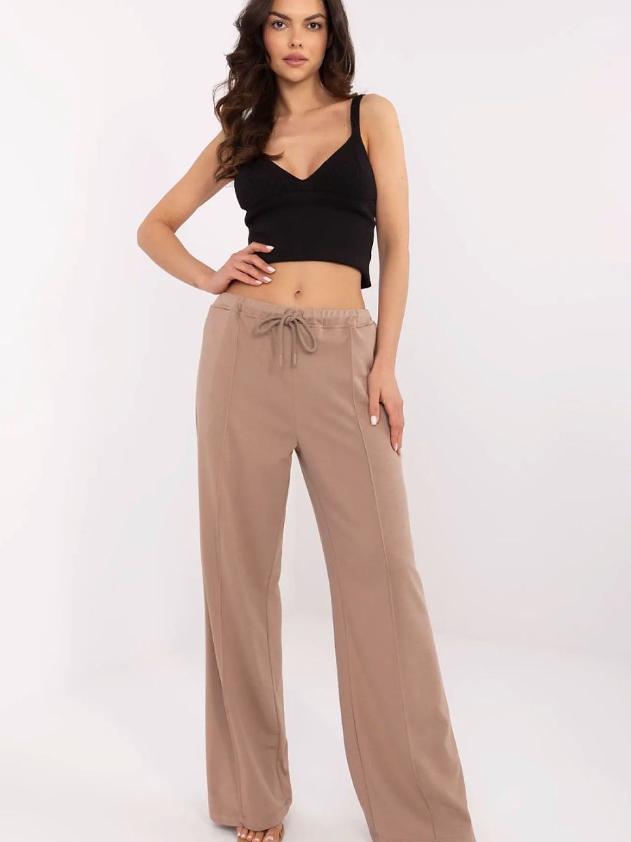  Tracksuit trousers model 210618 Relevance 