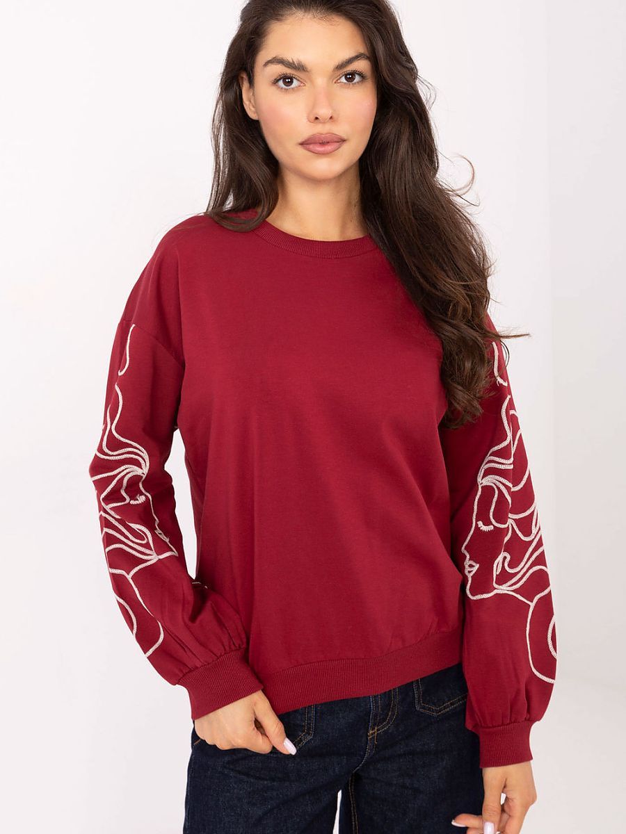  Sweatshirt model 218380 Relevance 