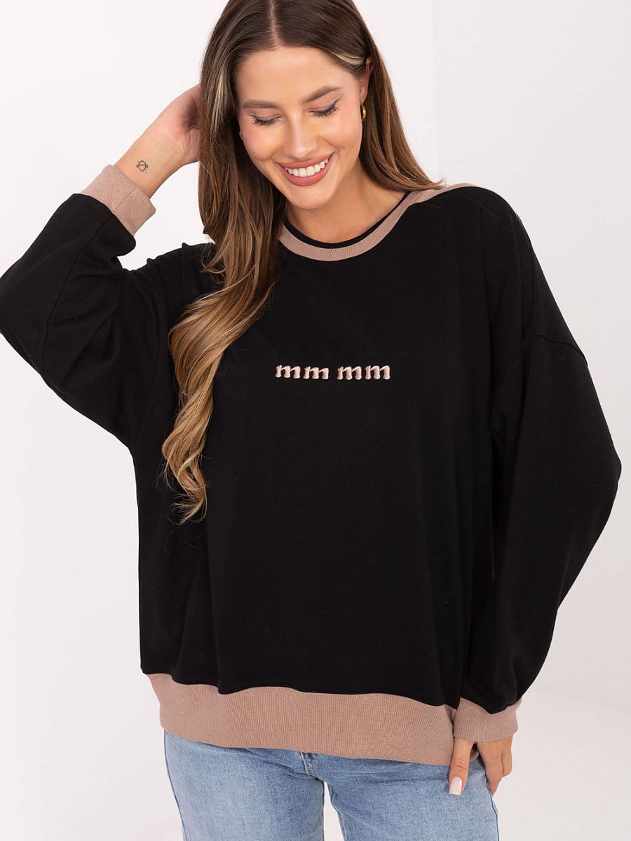  Sweatshirt model 218850 Relevance 