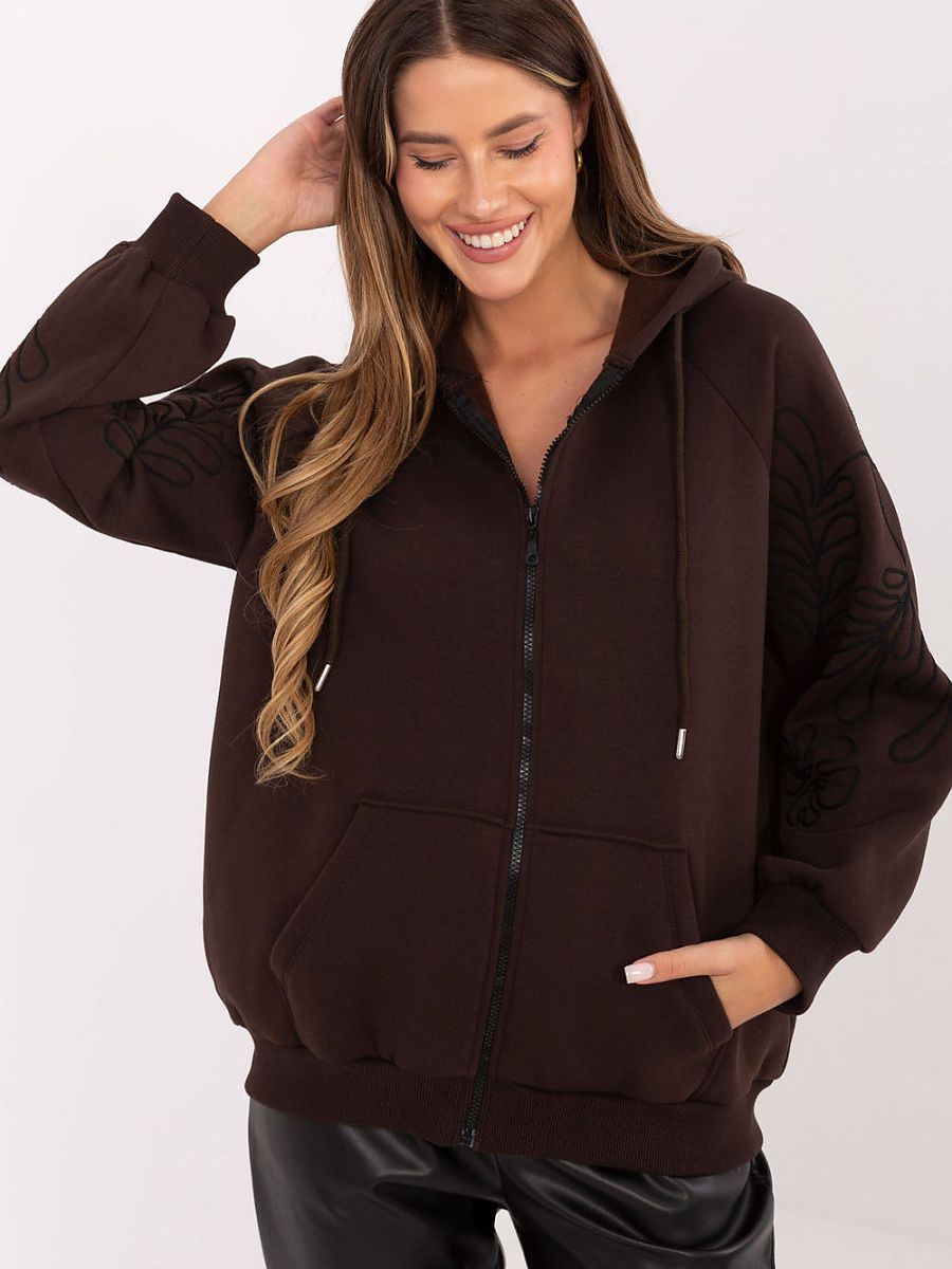  Sweatshirt model 219429 Relevance 