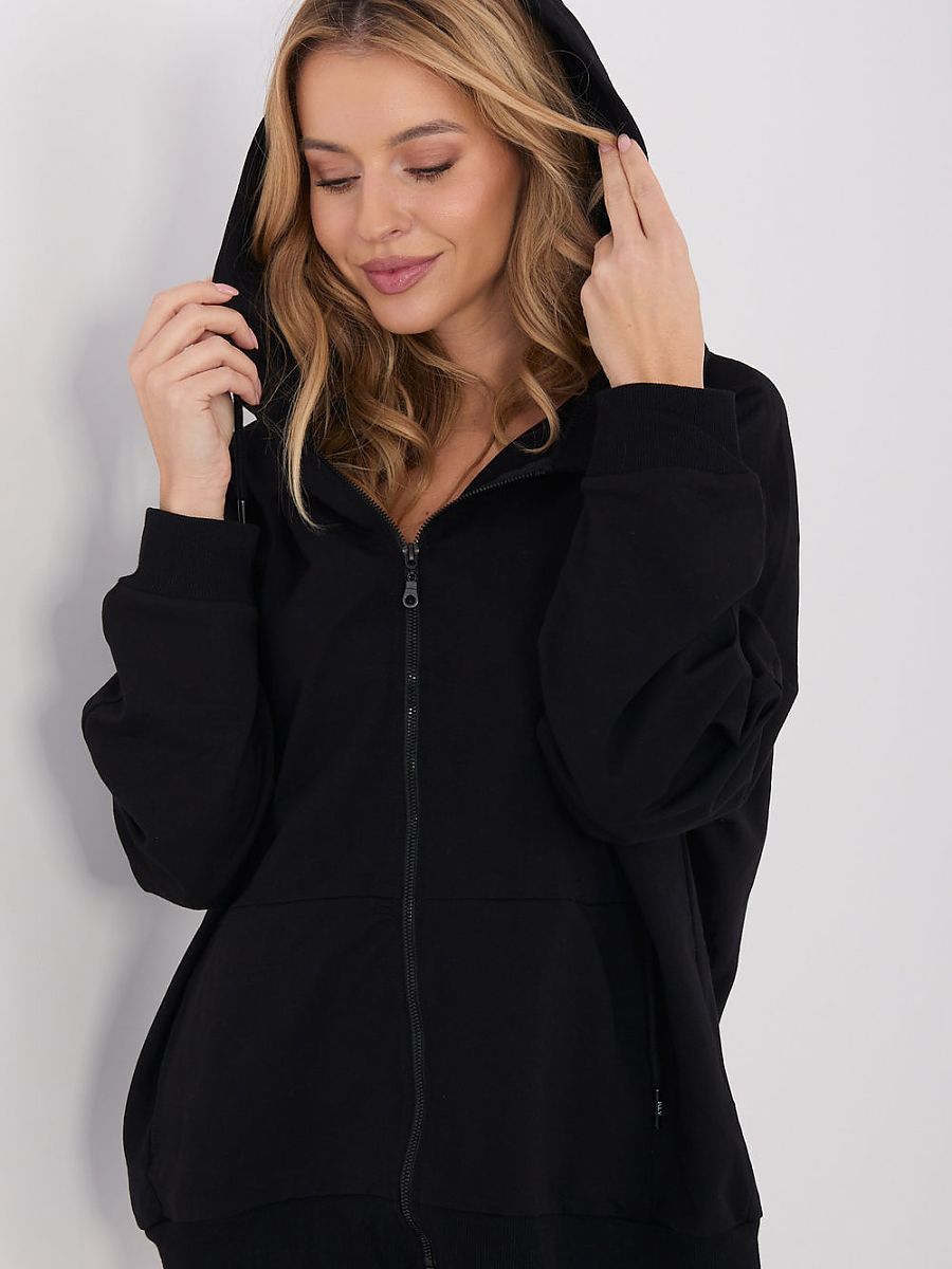  Sweatshirt model 221742 Relevance 