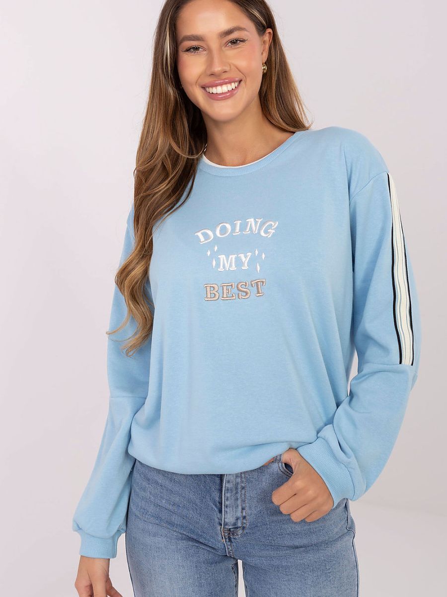  Sweatshirt model 221748 Relevance 