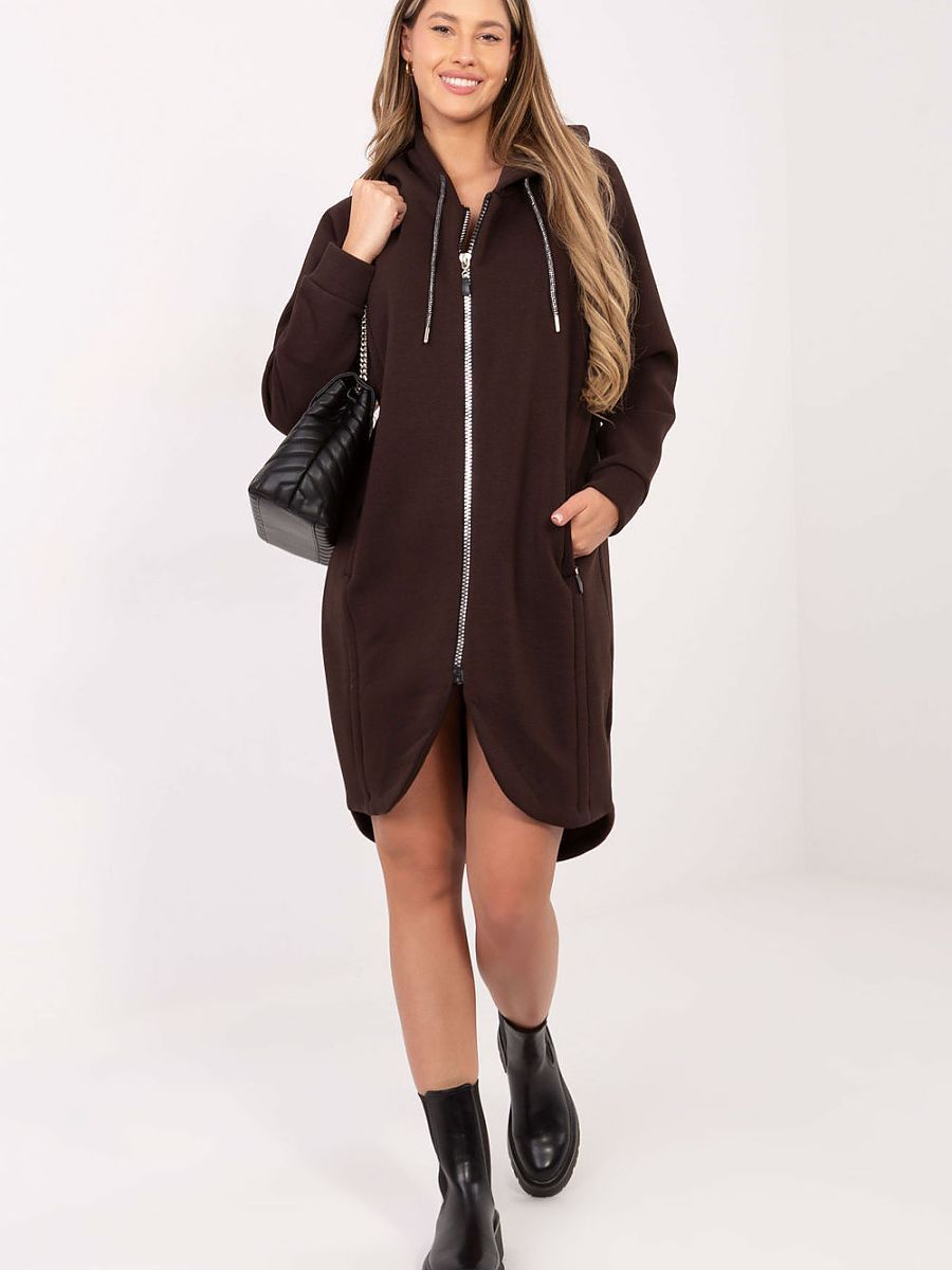  Sweatshirt model 221801 Relevance 