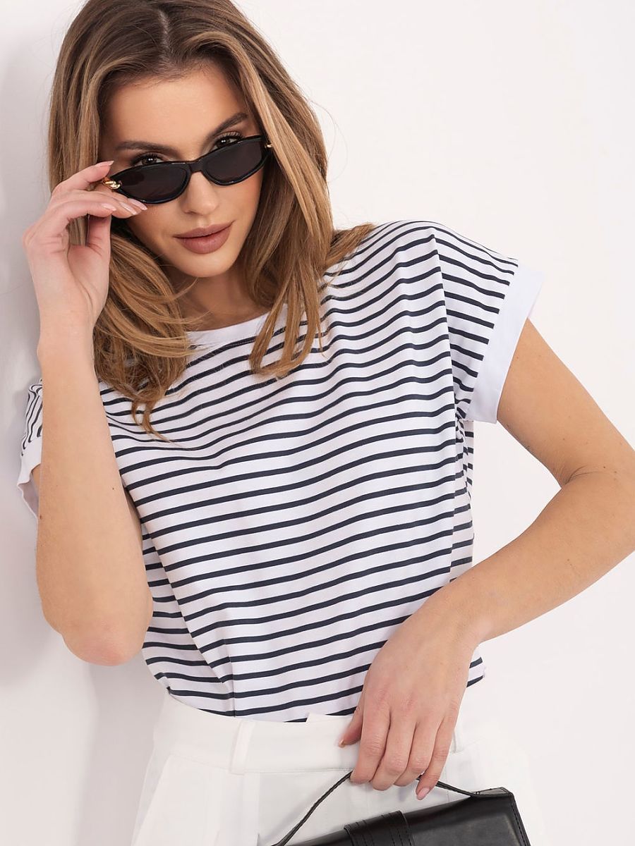  T-shirt model 225459 Relevance 