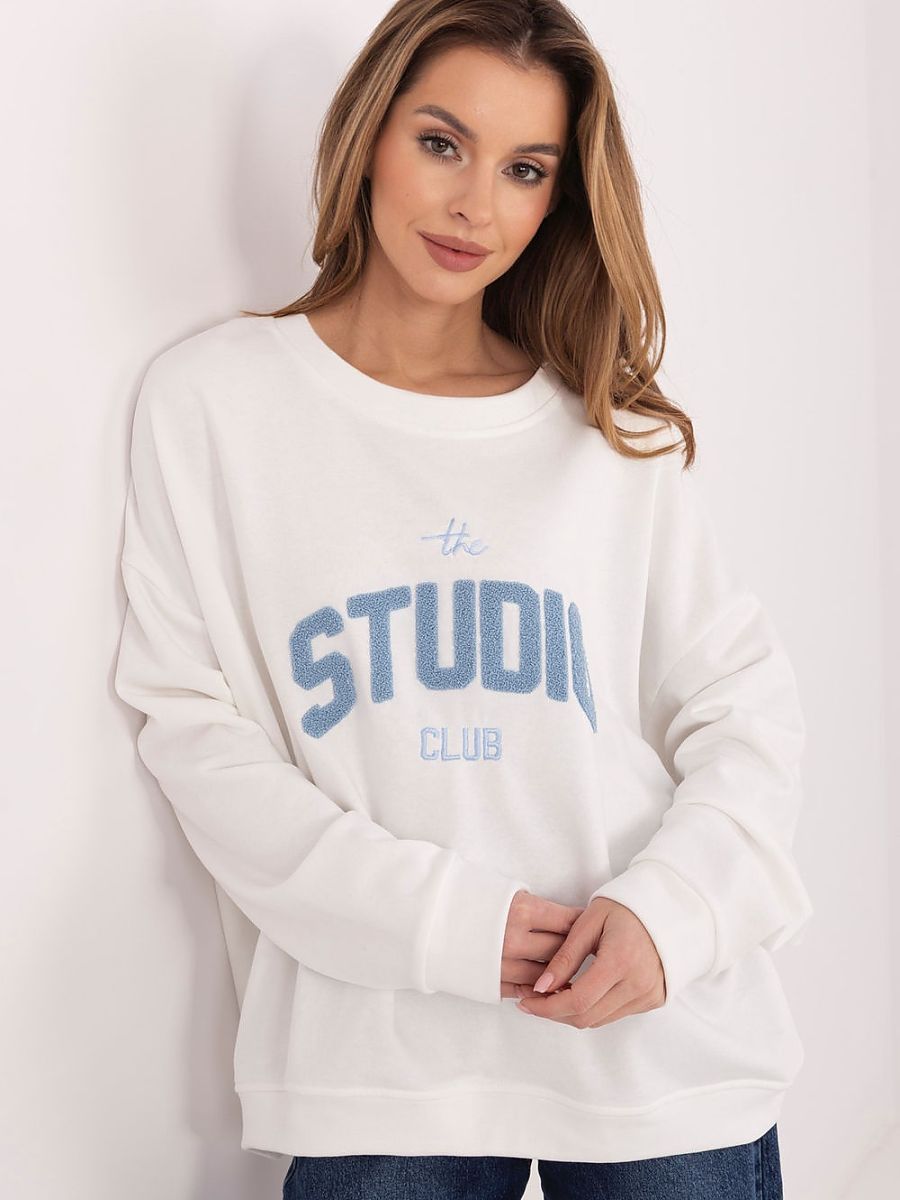  Sweatshirt model 225472 Relevance 