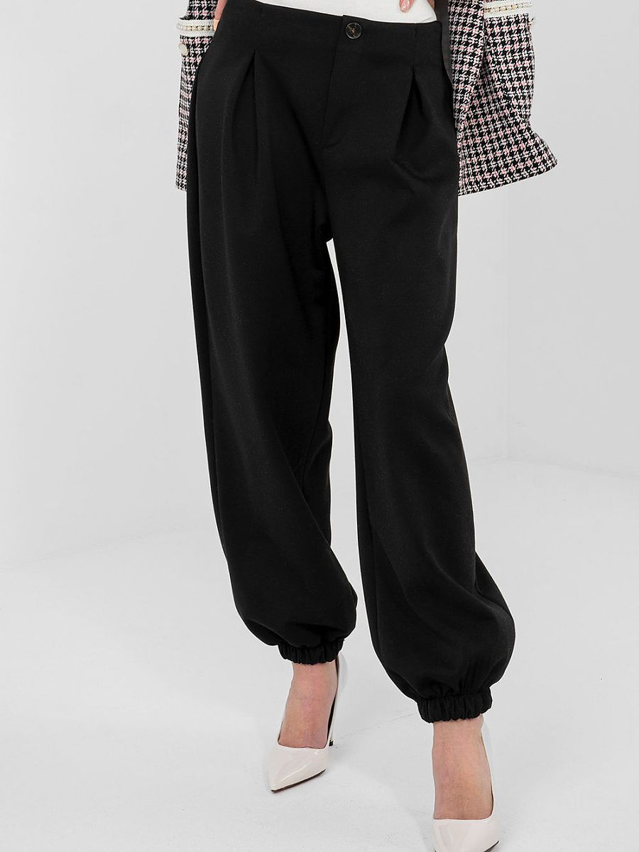  Tracksuit trousers model 223748 Italy Moda 