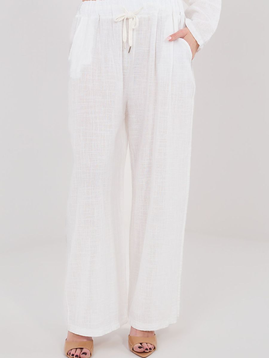  Women trousers model 225492 Italy Moda 