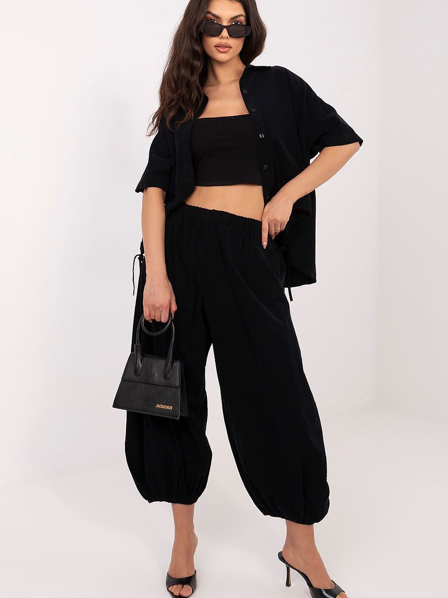  corduroy trousers model 226229 Italy Moda 