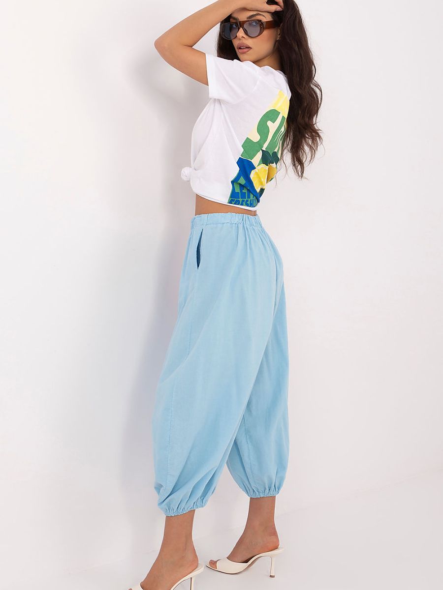  corduroy trousers model 226230 Italy Moda 