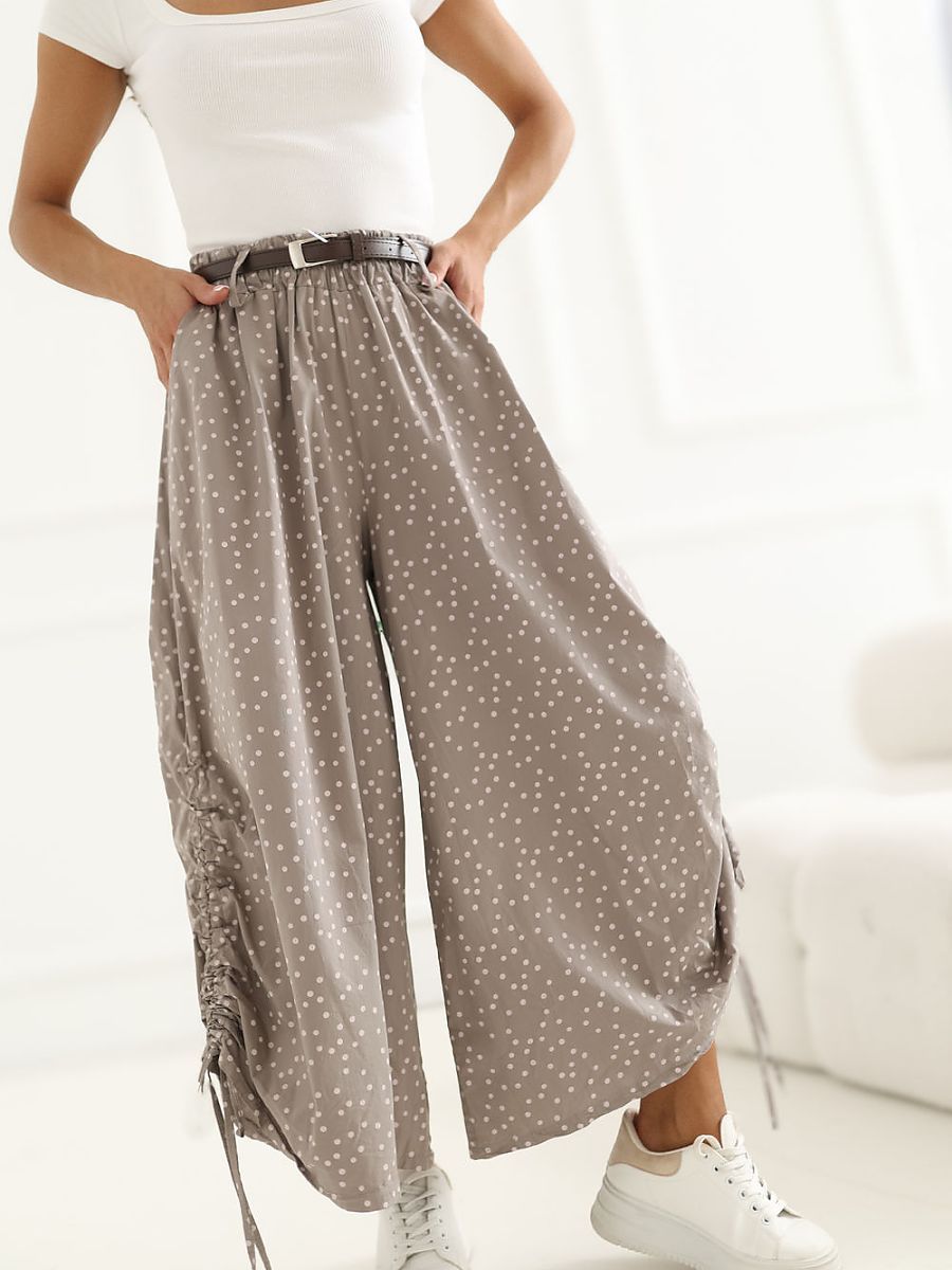  Women trousers model 229690 Italy Moda 