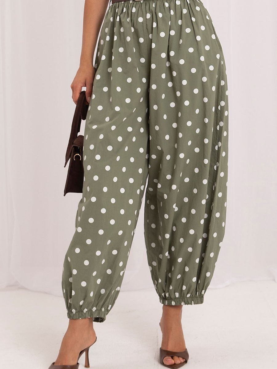  Women trousers model 229937 Italy Moda 