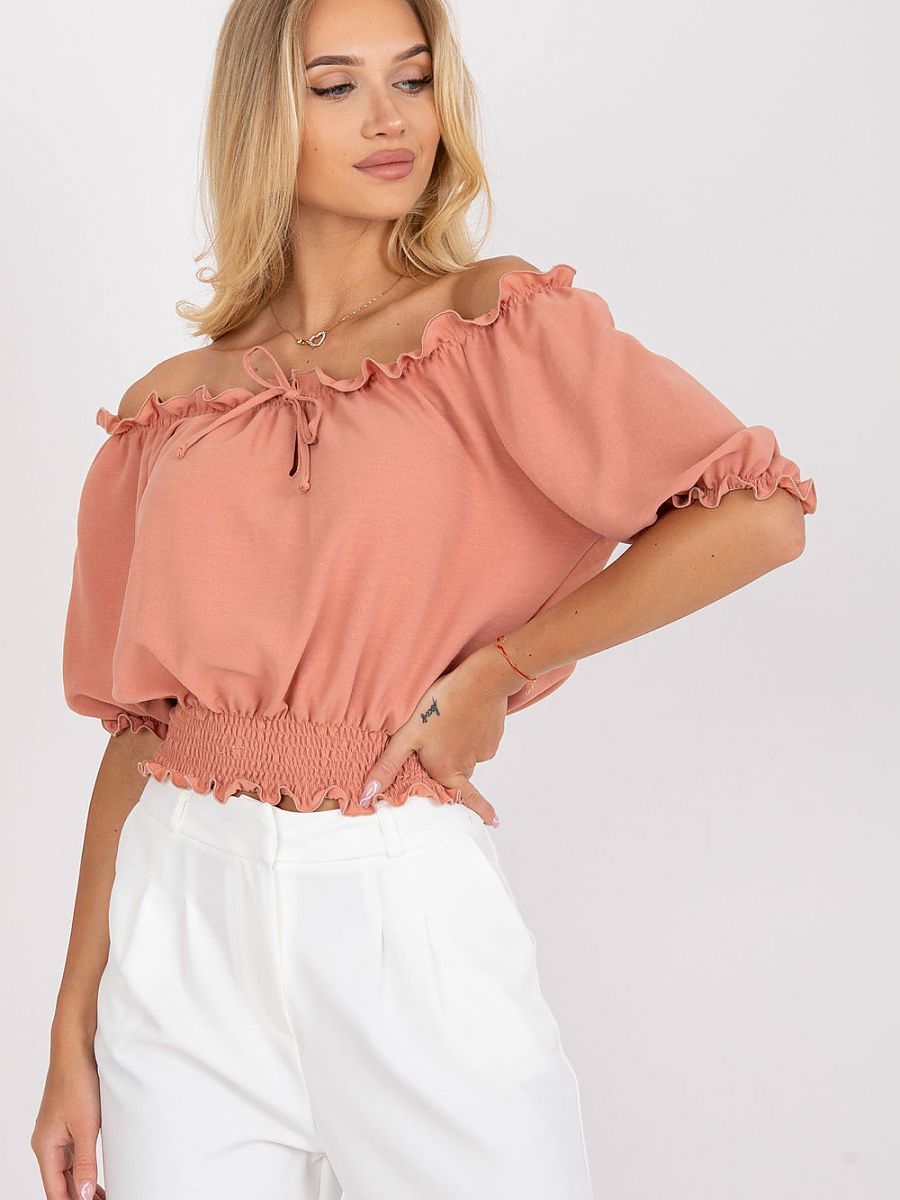  Blouse model 166265 Lakerta 