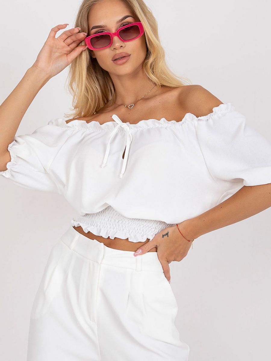  Blouse model 166267 Lakerta 