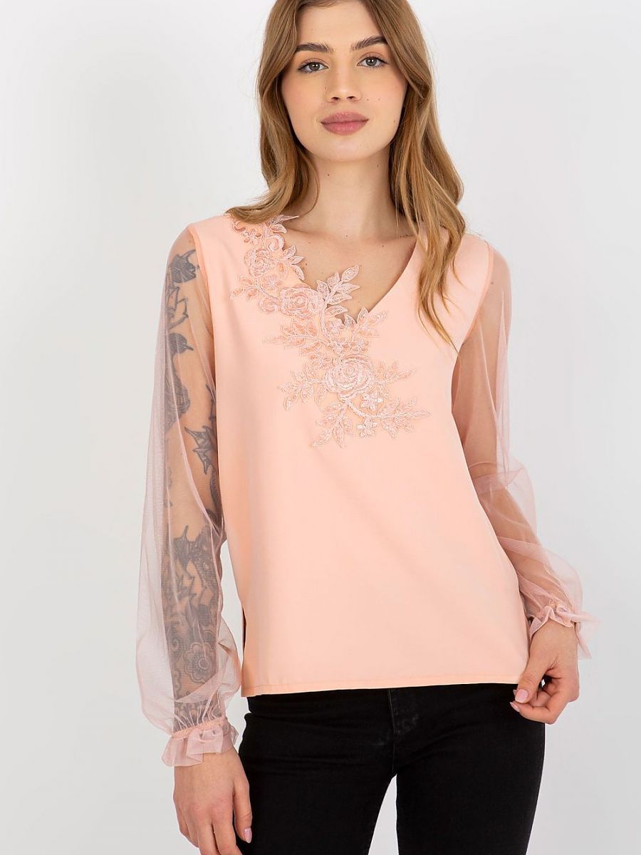  Blouse model 174747 Lakerta 