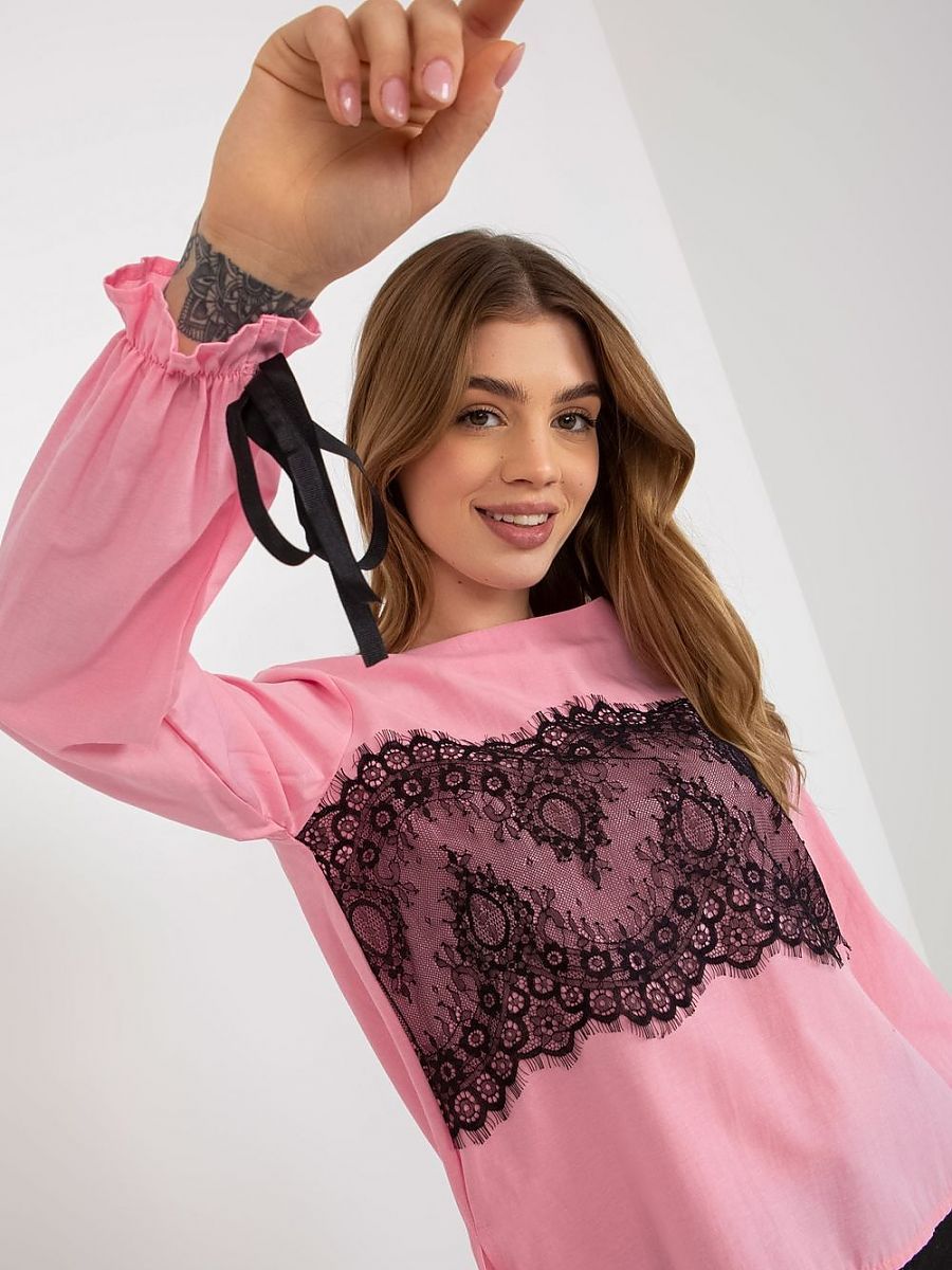  Blouse model 174945 Lakerta 