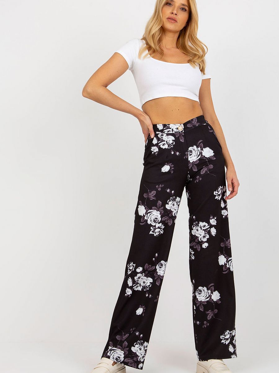  Women trousers model 175770 Lakerta 
