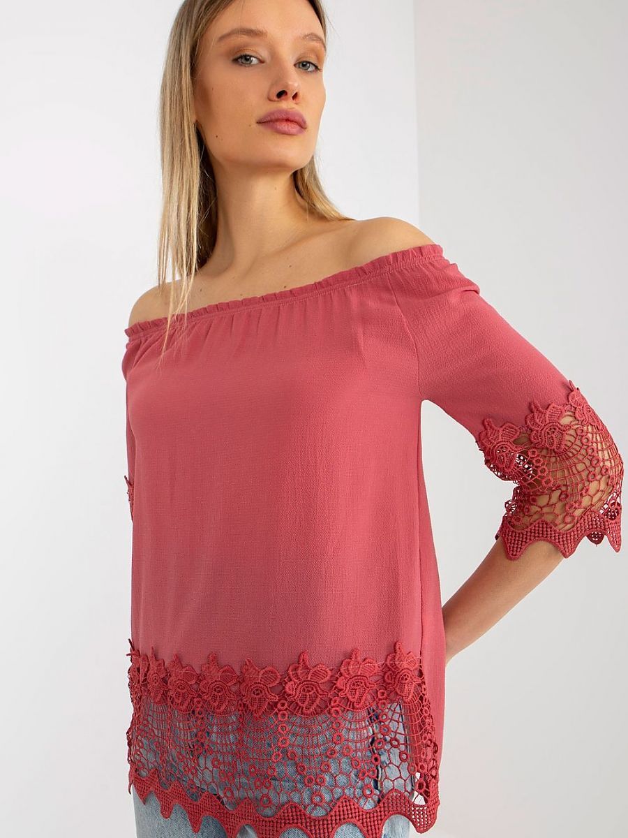  Blouse model 176734 Lakerta 