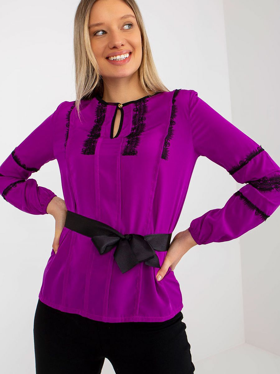  Blouse model 176735 Lakerta 