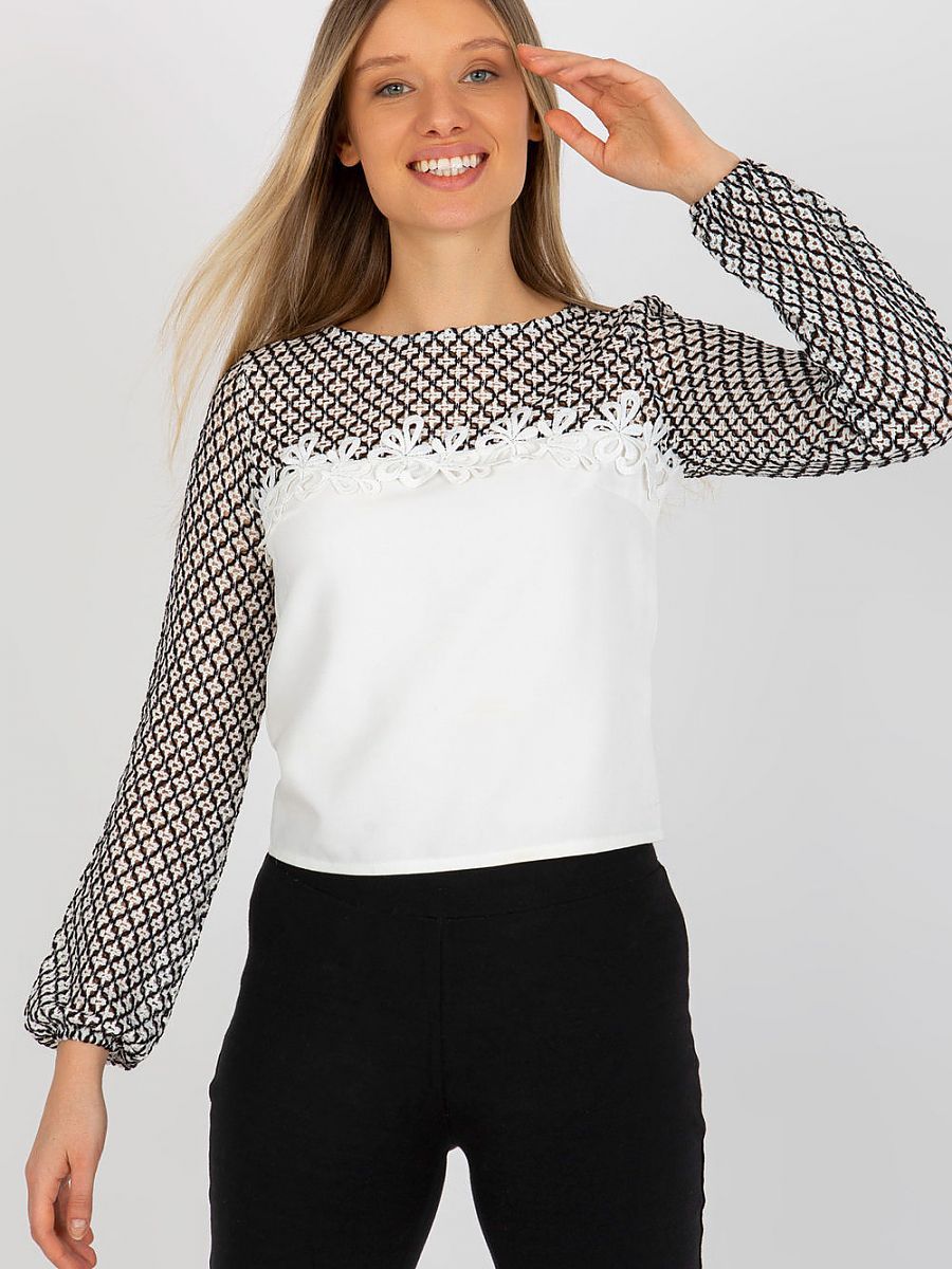  Blouse model 176737 Lakerta 