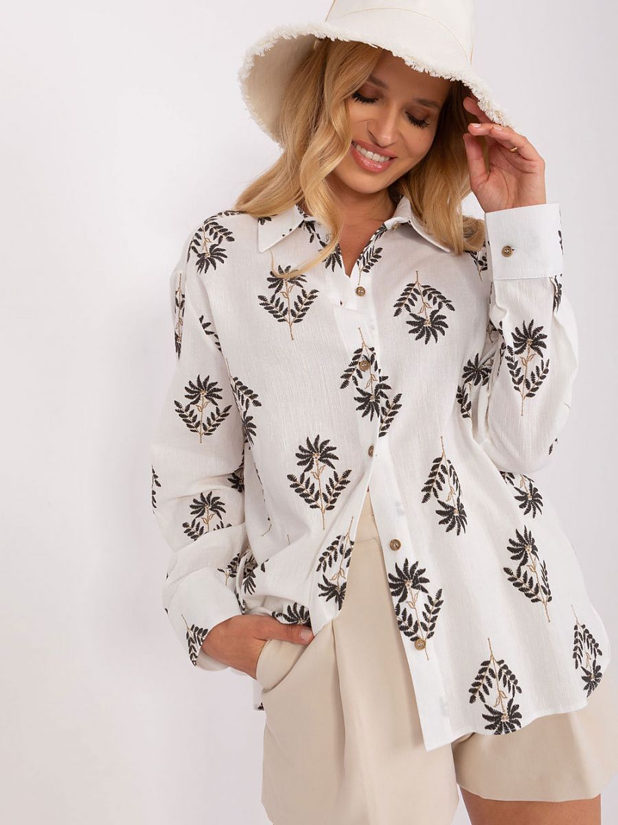  Long sleeve shirt model 182066 Lakerta 