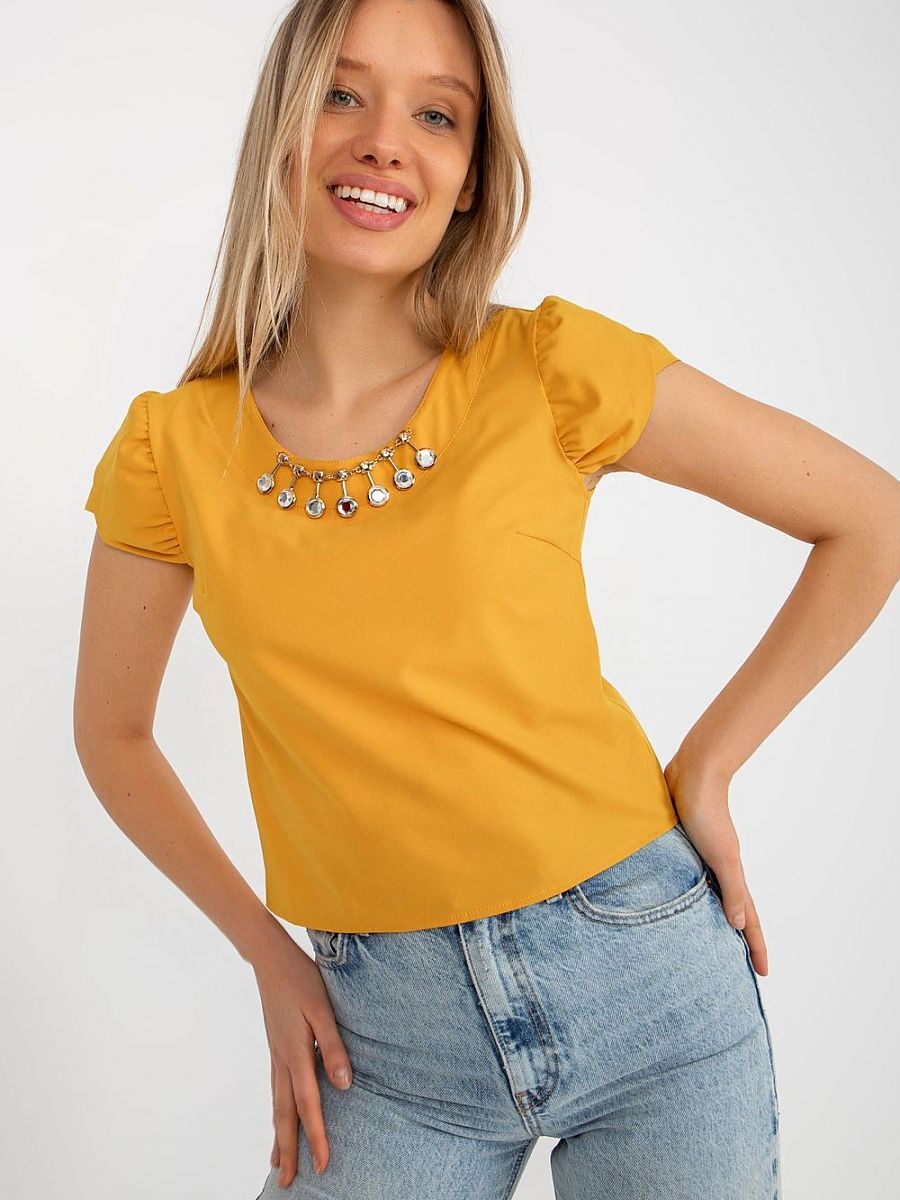  Blouse model 182275 Lakerta 