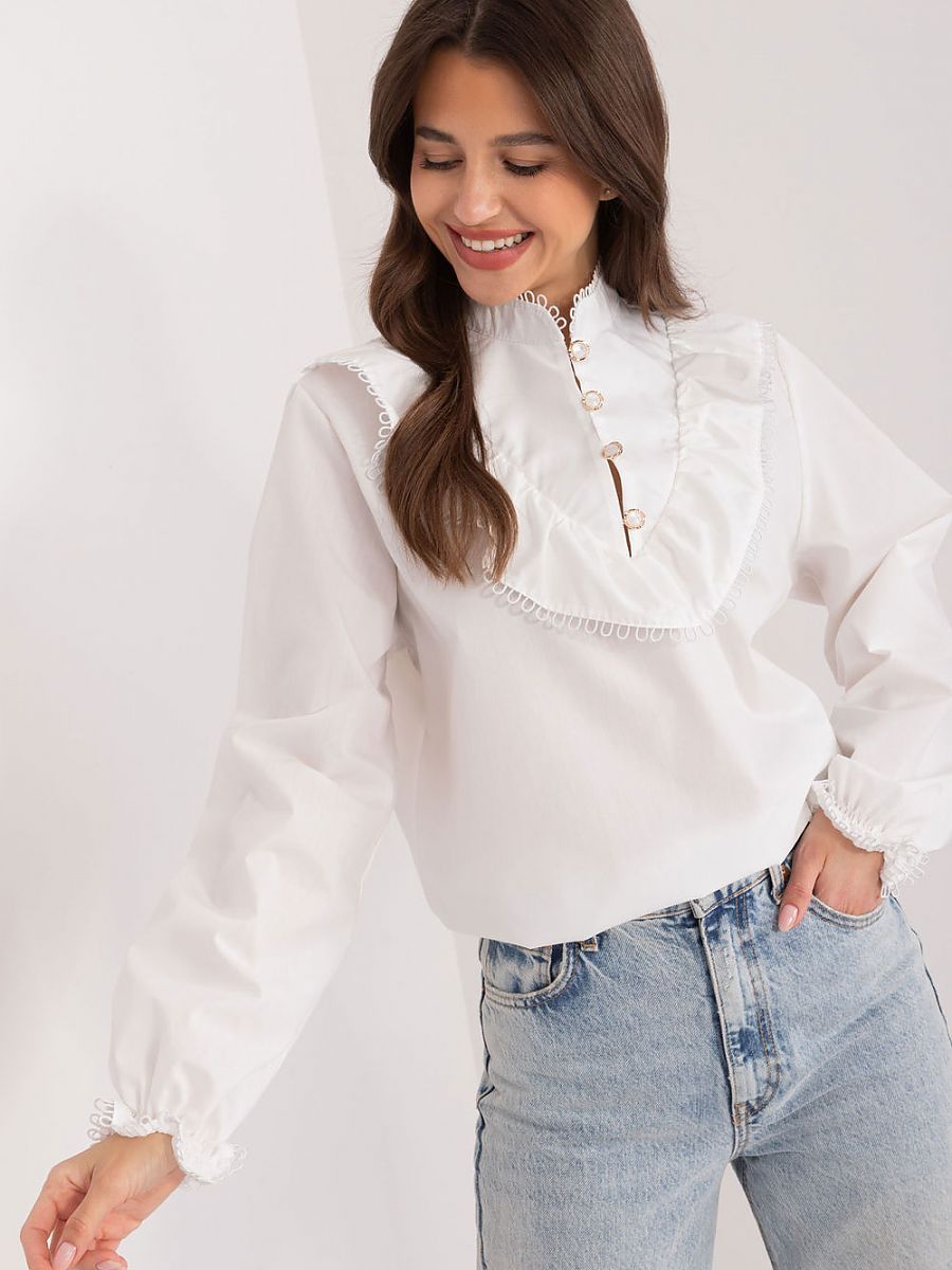  Blouse model 192517 Lakerta 