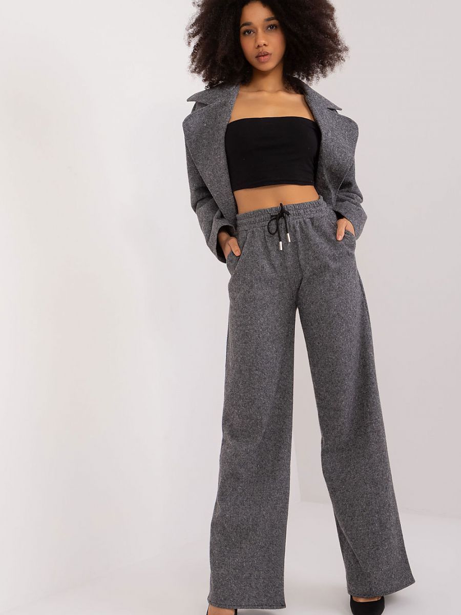  Women trousers model 195205 Lakerta 