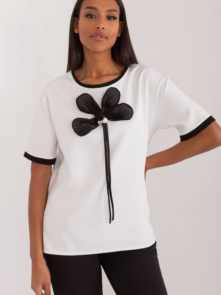  Blouse model 197050 Lakerta 