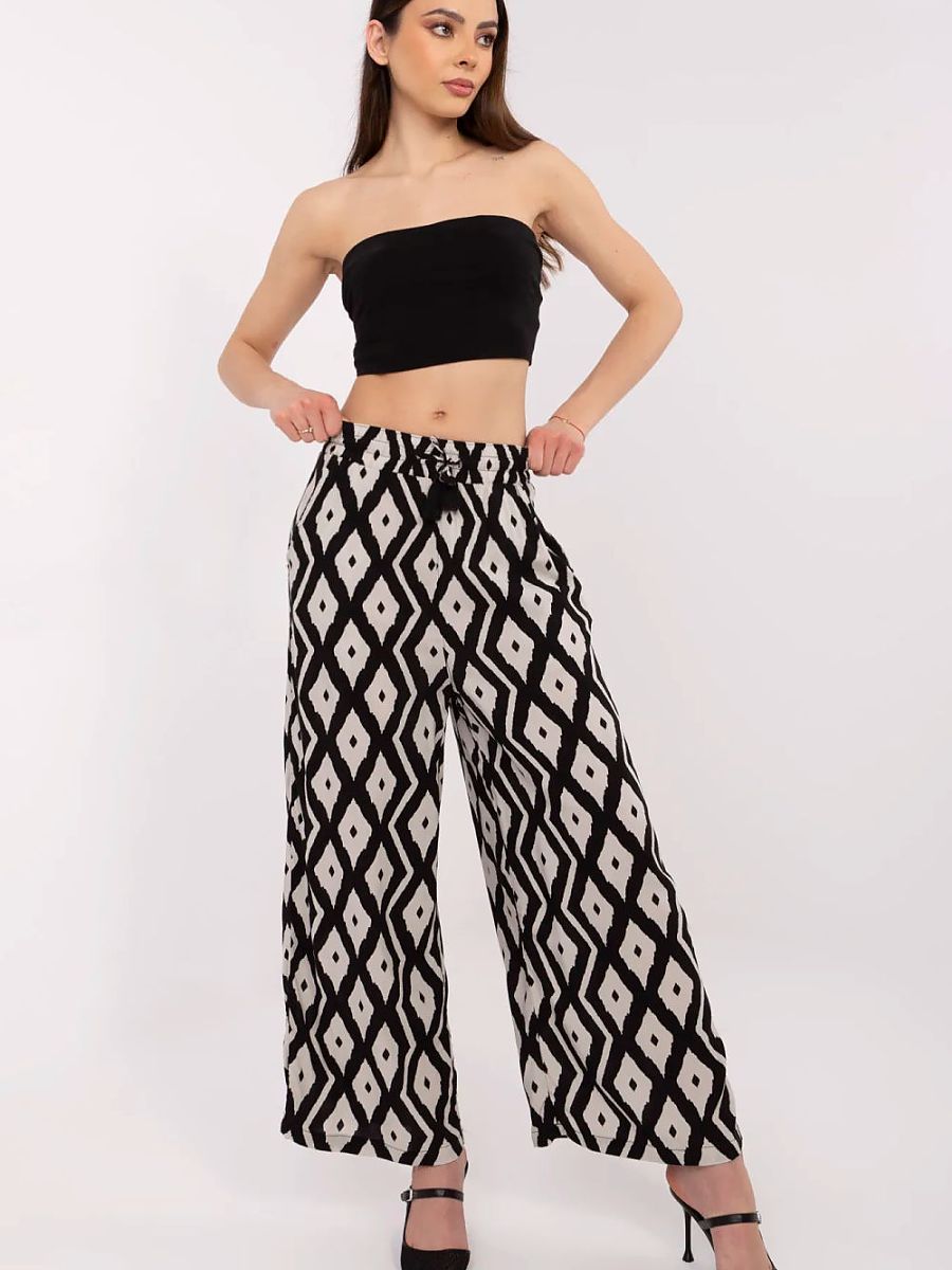  Women trousers model 212664 Sublevel 