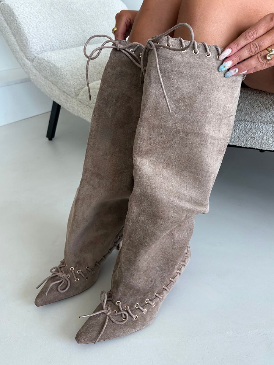  Heel boots model 230951 Step in style 